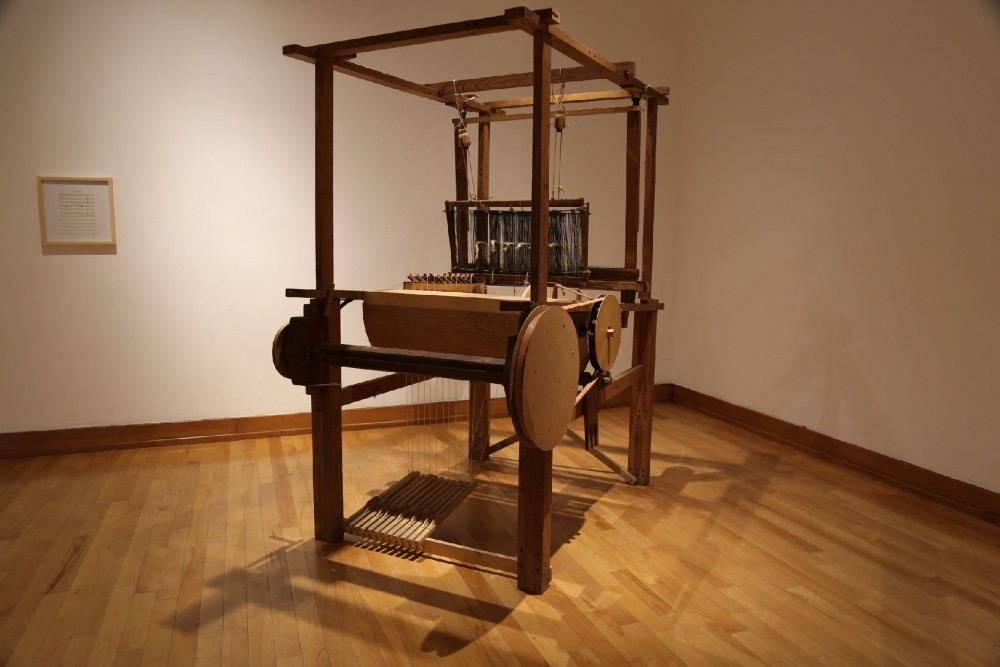 Tania Candiani, Zanfona Telar/Hurdy-Gurdy Loom, 2015. Loom, strings, resonance box, pedals. Courtesy the artist